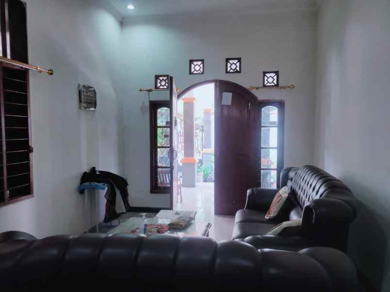 dijual rumah siap huni di dearah kelapa gading