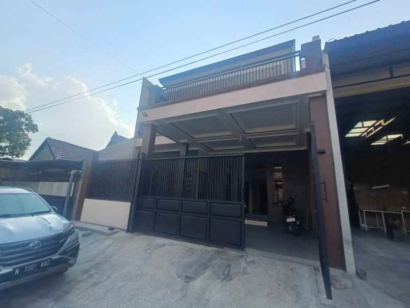 dijual rumah siap huni lokasi sawojajar 2