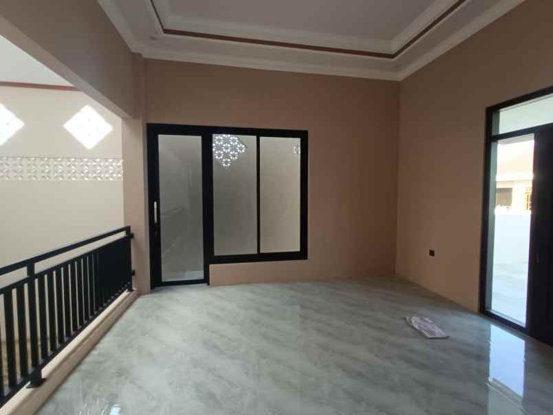 dijual rumah siap huni lokasi sawojajar 2