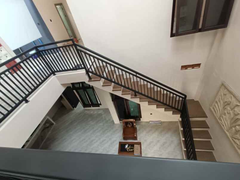dijual rumah siap huni lokasi sawojajar 2