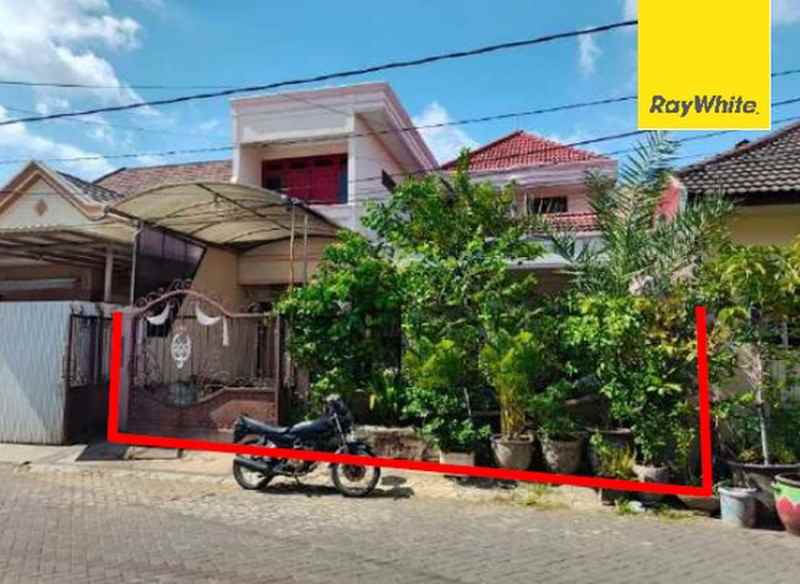 dijual rumah simpang darmo permai selatan