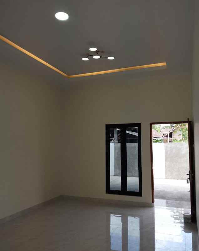 dijual rumah sleman