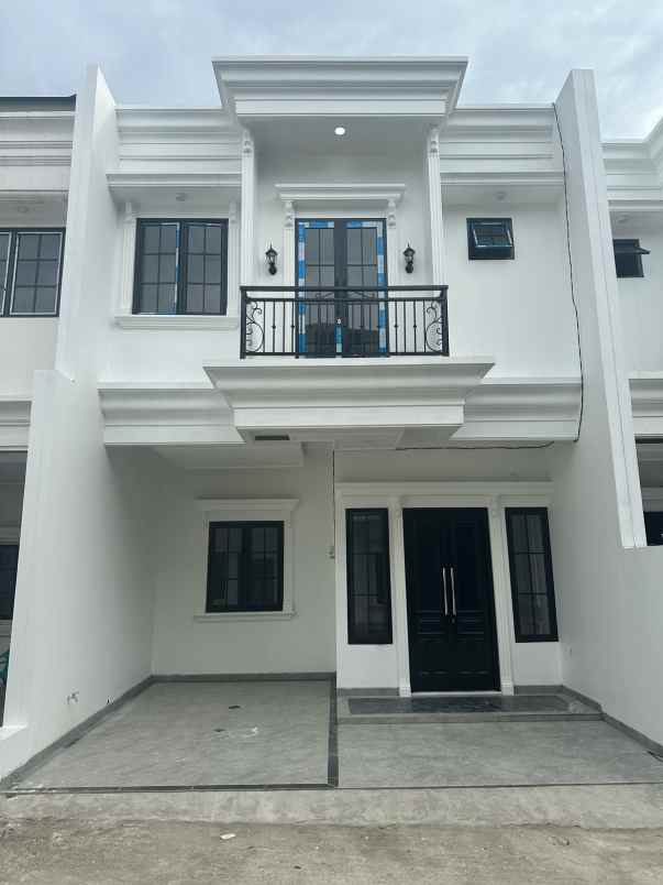 dijual rumah srengseng sawah