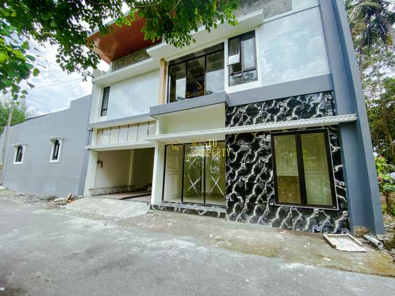 dijual rumah sukoharjo