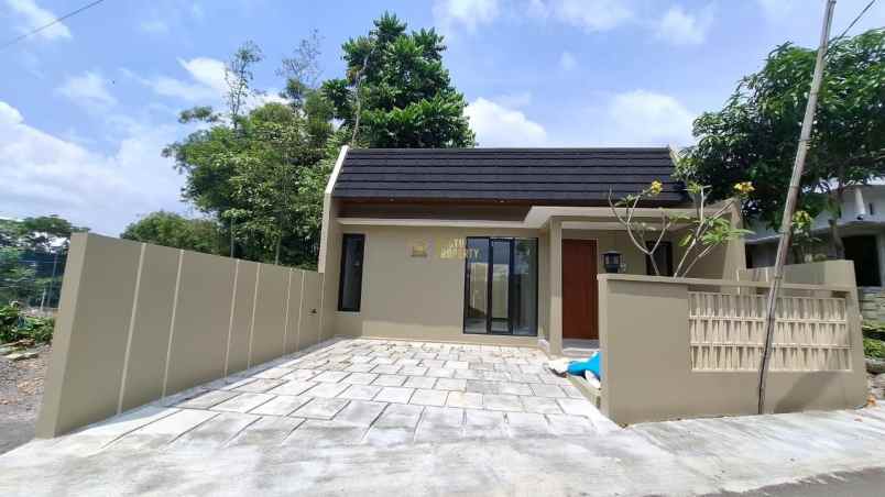 dijual rumah sukoharjo ngaglik sleman