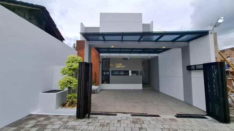 dijual rumah sukoharjo ngaglik sleman