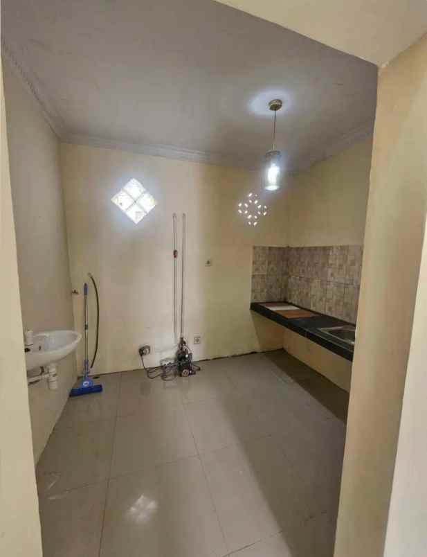 dijual rumah sumbersari