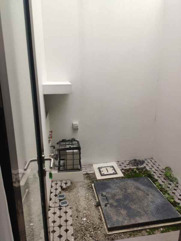 dijual rumah summarecon bekasi cluster