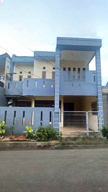 dijual rumah taman pulogebang cakung