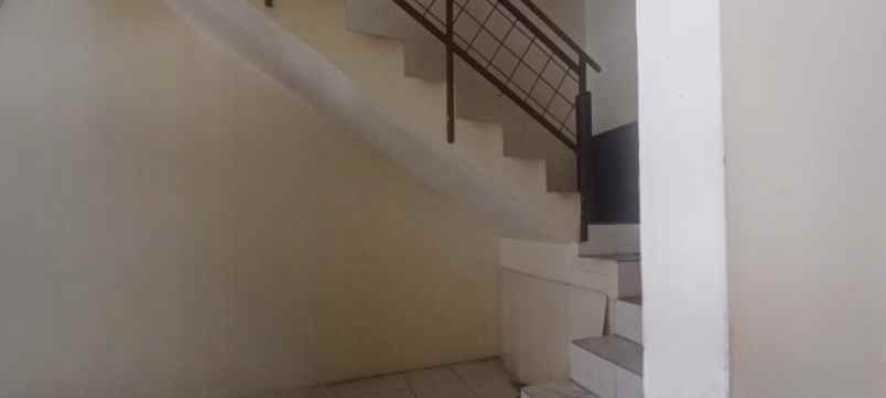 dijual rumah taman pulogebang cakung