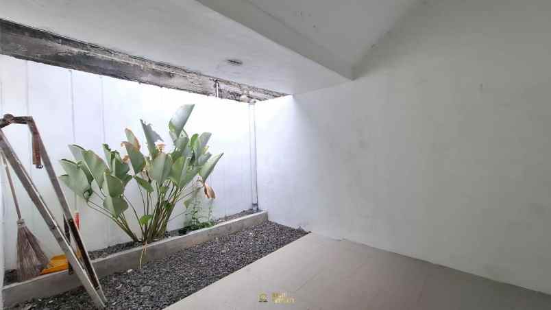 dijual rumah tamanmartani kalasan