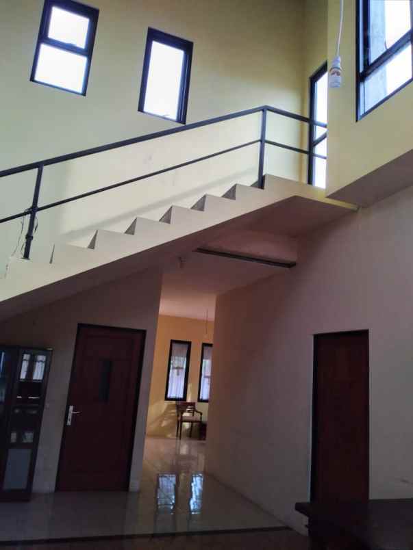 dijual rumah tanah baru