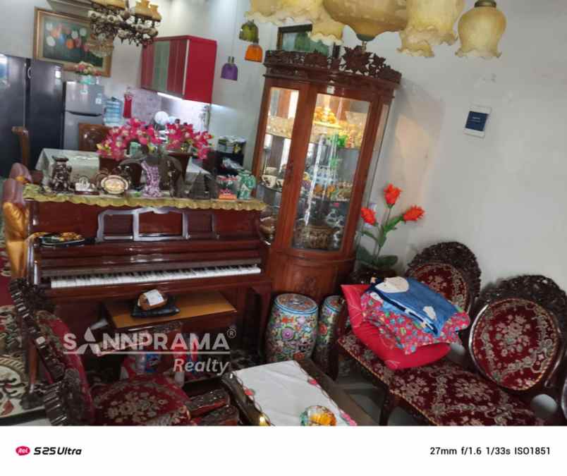 dijual rumah tanah baru