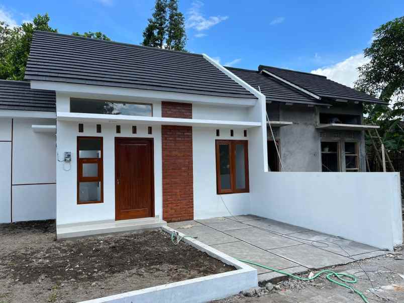 dijual rumah tegal rejo tamanmartani
