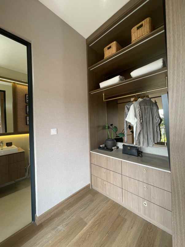 dijual rumah the forestine citra 8