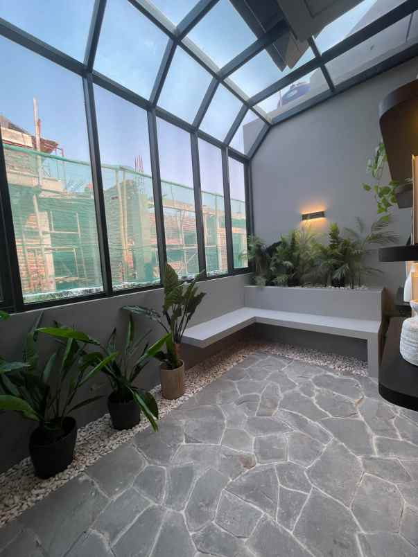 dijual rumah the forestine citra 8