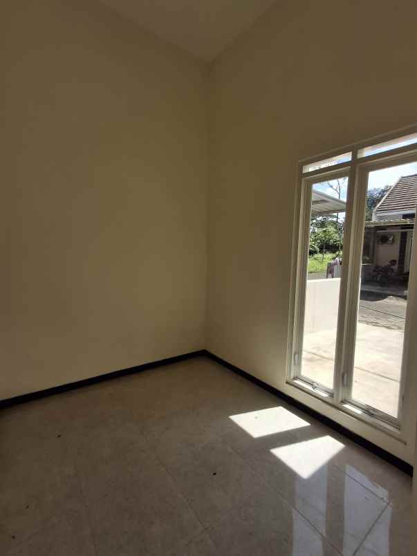 dijual rumah tlogowaru malang city east