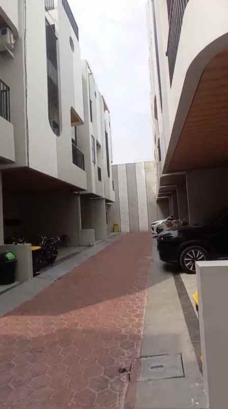 dijual rumah utan kayu utara matraman
