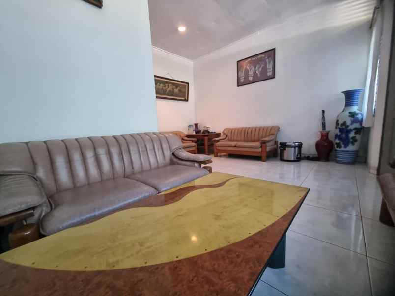 dijual rumah villa gading indah kelapa