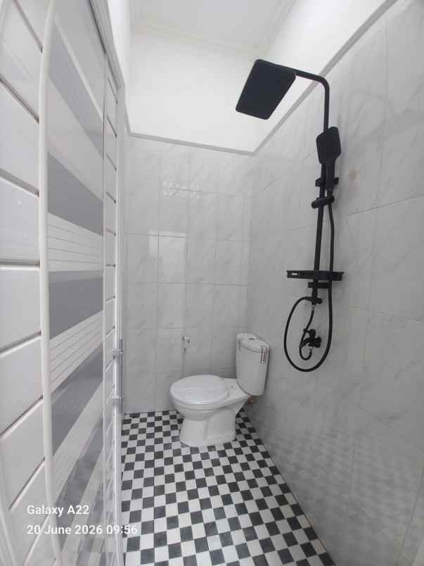 dijual rumah villa mutiara gading 3 kebalen