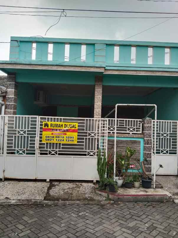 dijual rumah villa tomang baru blok e3