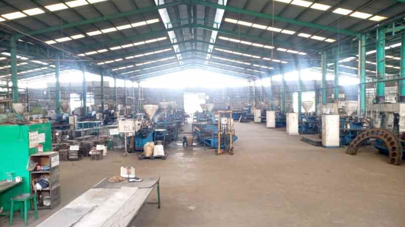 dijual sewa pabrik di jl moh toha pasarbaru tangerang