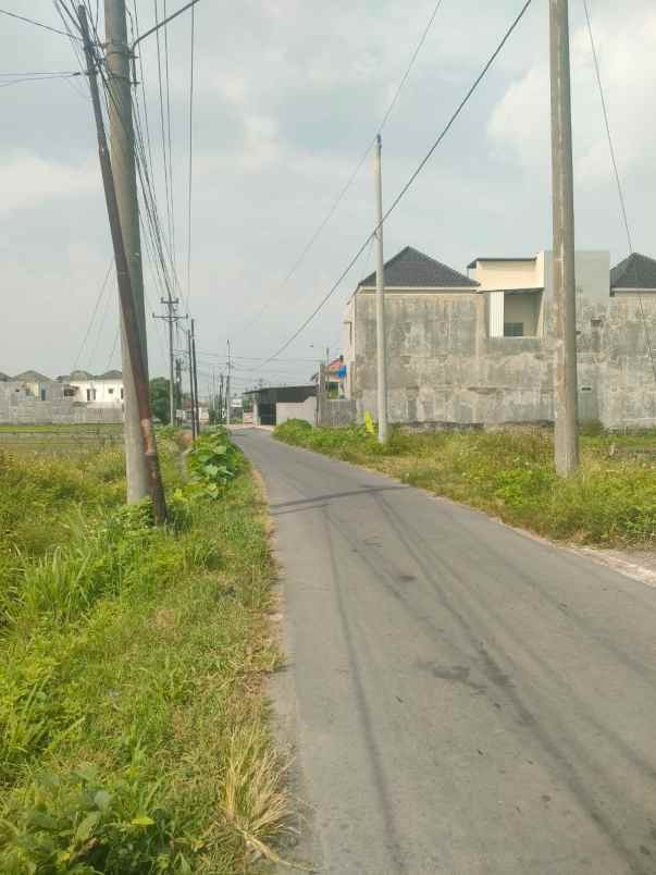 dijual tanah dekat solobaru