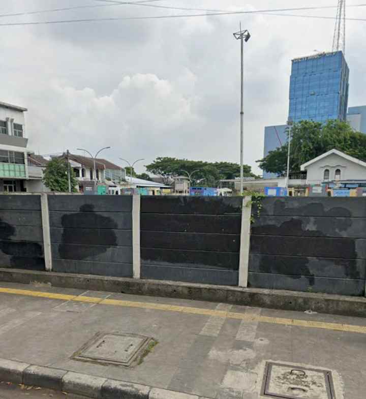 dijual tanah jalan lapangan bola