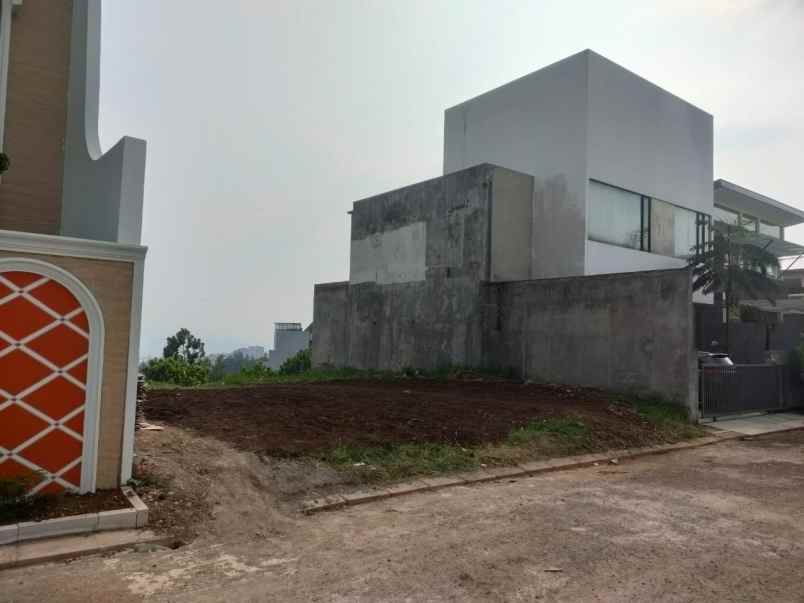 dijual tanah komplek budi indah