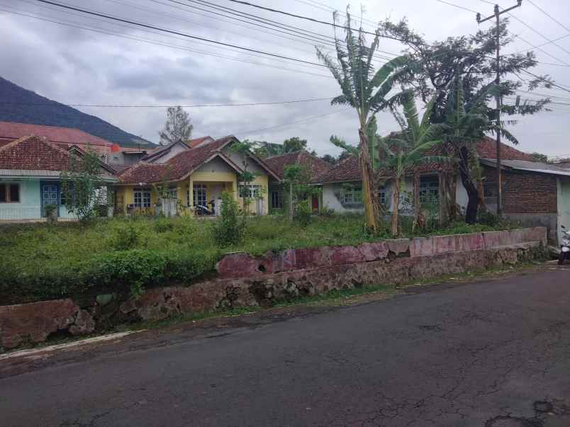 dijual tanah strategis pinggir jl di kuningan