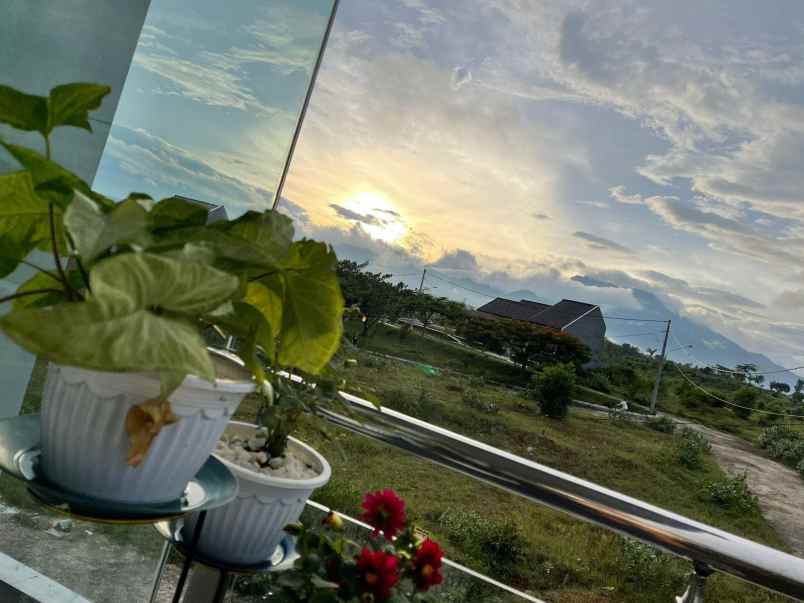 dijual villa bukit pagung residence
