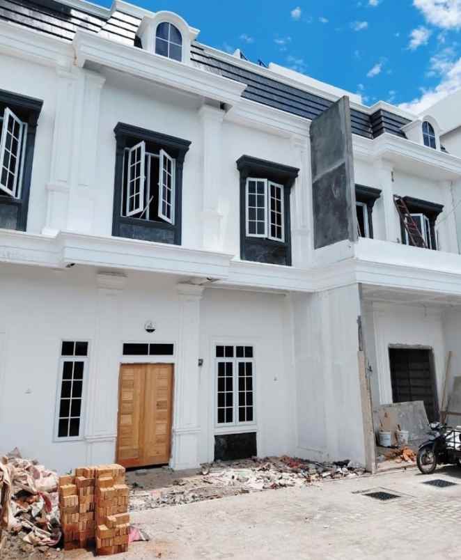 dijual villa jalan purwosari cemara