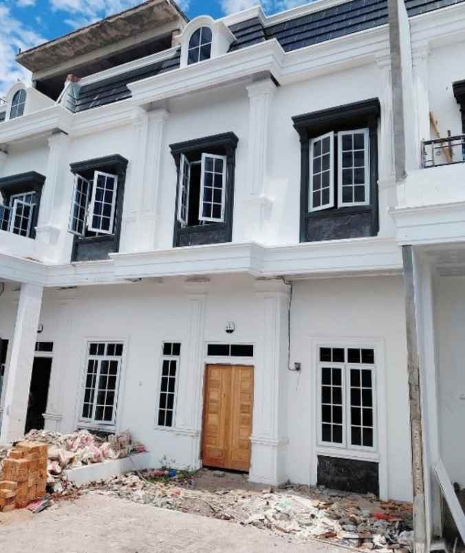 dijual villa jalan purwosari cemara