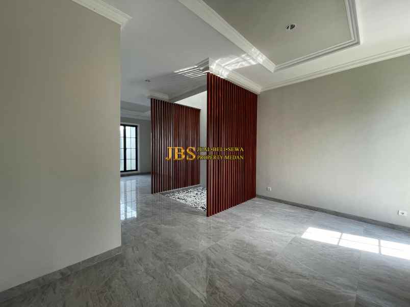 dijual villa komplek citraland gama