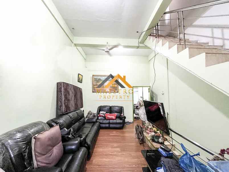 dijual villa komplek rahayu city jalan