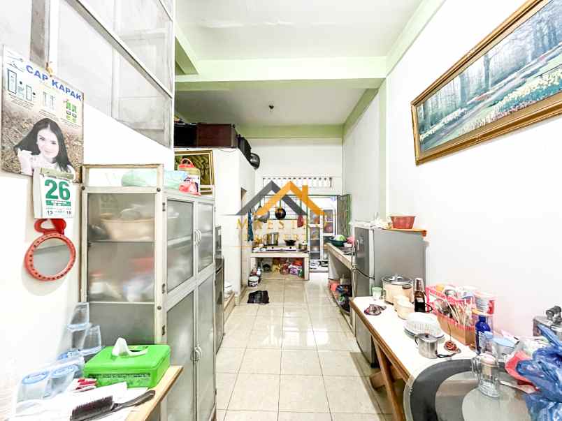 dijual villa komplek rahayu city jalan