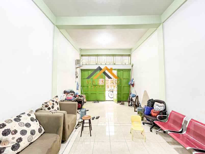 dijual villa komplek rahayu city jalan