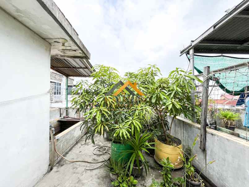 dijual villa komplek rahayu city jalan