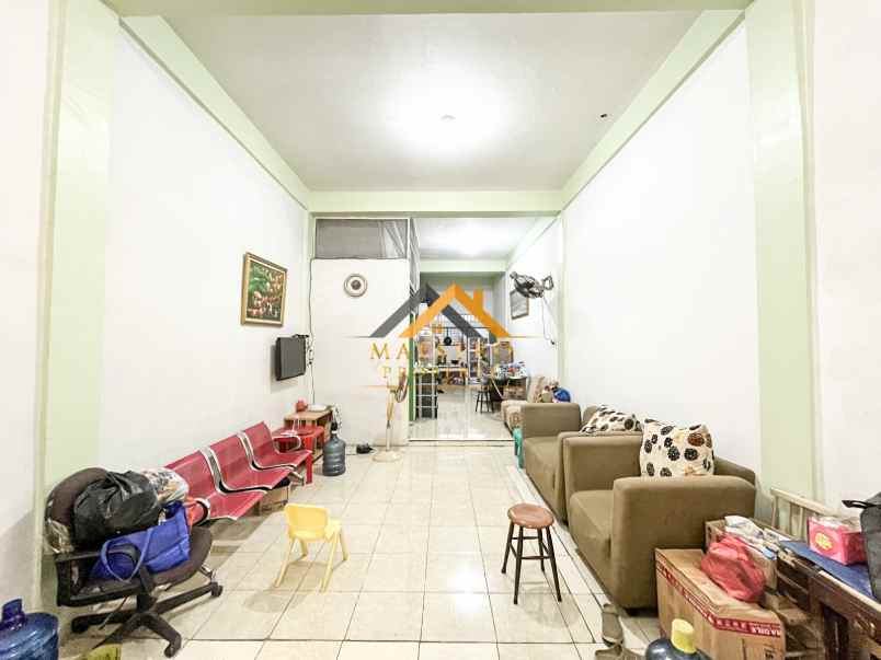 dijual villa komplek rahayu city jalan