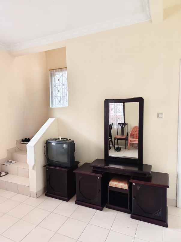 dijual villa kota bunga stockholm