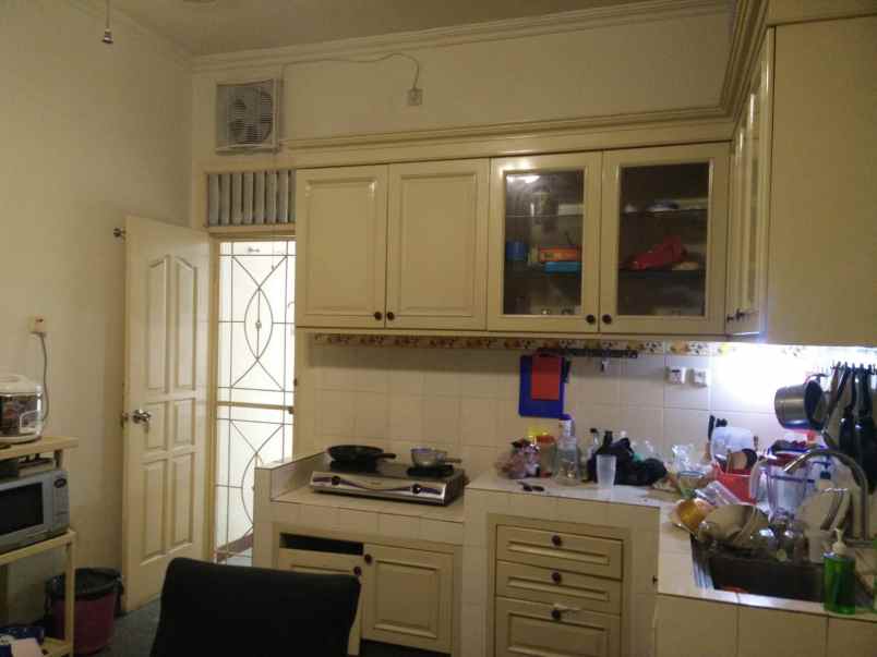 dikontrakkan bisa 2 orang kamar
