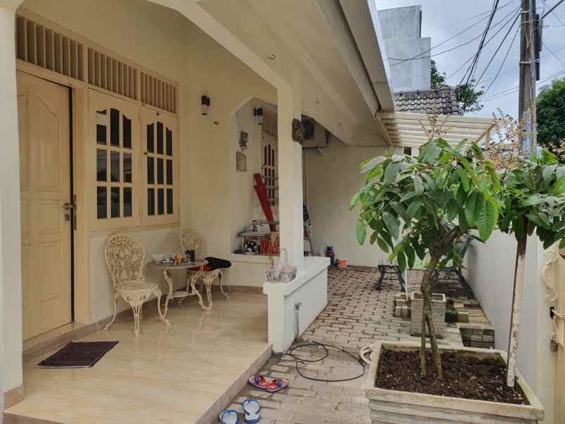 dikontrakkan bisa 2 orang kamar