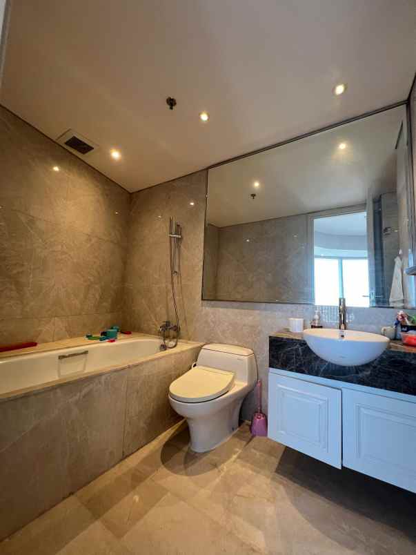 disewakan apartemen one icon residence