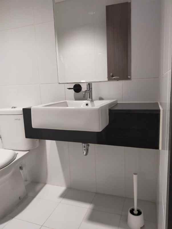 disewakan apartemen praxis lantai 10