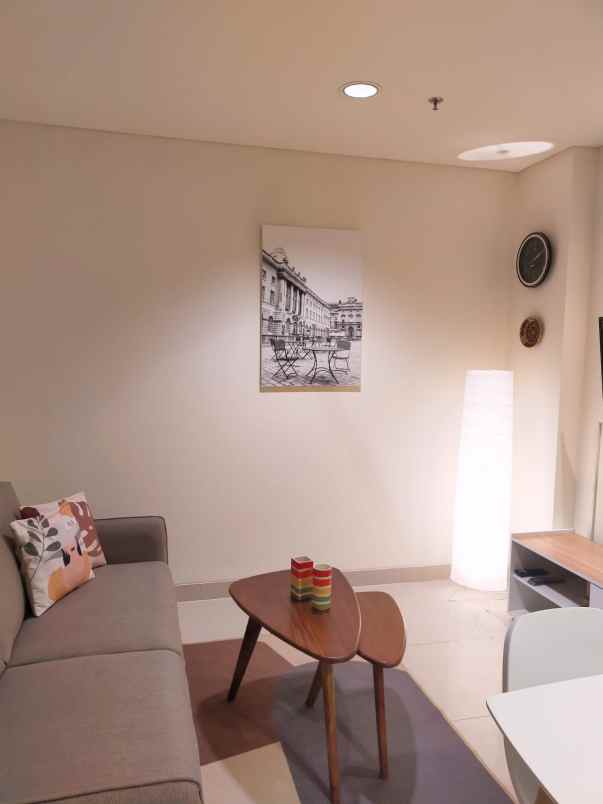 disewakan apartemen praxis lantai 10