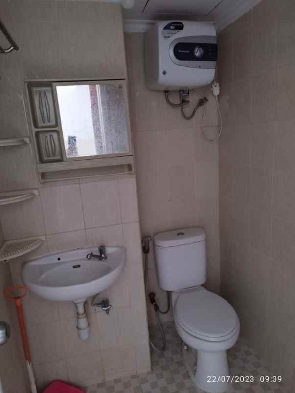 disewakan apartemen puncak kertajaya tower a siap huni