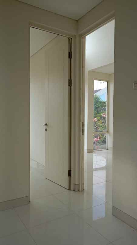 disewakan perumahan pakuwon jf surabaya