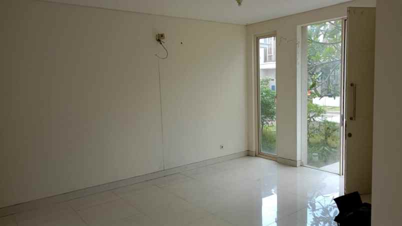 disewakan perumahan pakuwon jf surabaya