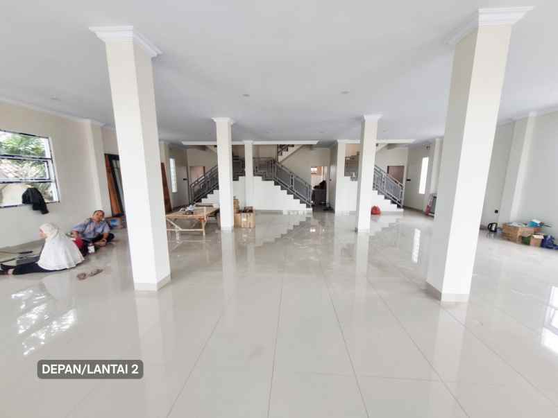 disewakan ruko gudang kantor jl surya kencana no 31