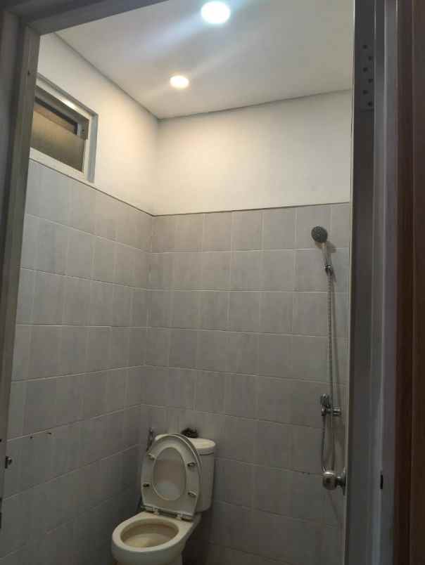 disewakan ruko gudang kantor ruko east coast mulyorejo